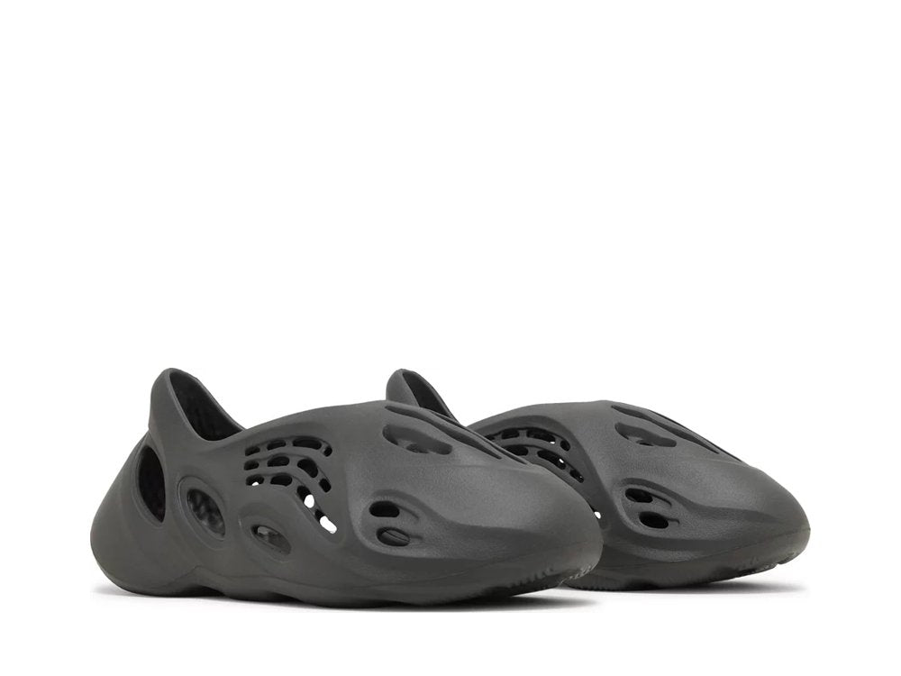 adidas Yeezy Foam RNR Carbon